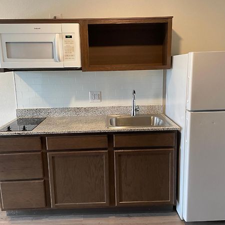 Woodspring Suites Detroit เมดิสัน ไฮท์ส ภายนอก รูปภาพ