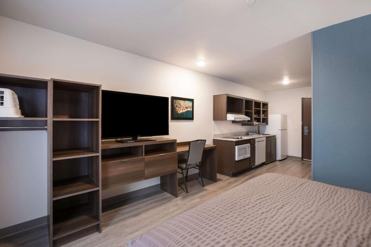 Woodspring Suites Detroit เมดิสัน ไฮท์ส ภายนอก รูปภาพ