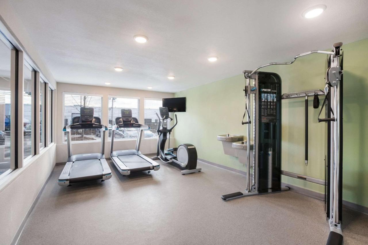 Woodspring Suites Detroit เมดิสัน ไฮท์ส ภายนอก รูปภาพ