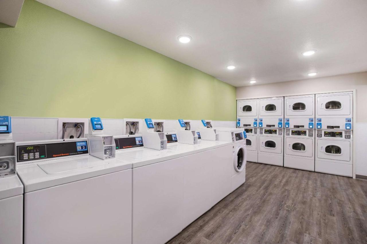 Woodspring Suites Detroit เมดิสัน ไฮท์ส ภายนอก รูปภาพ